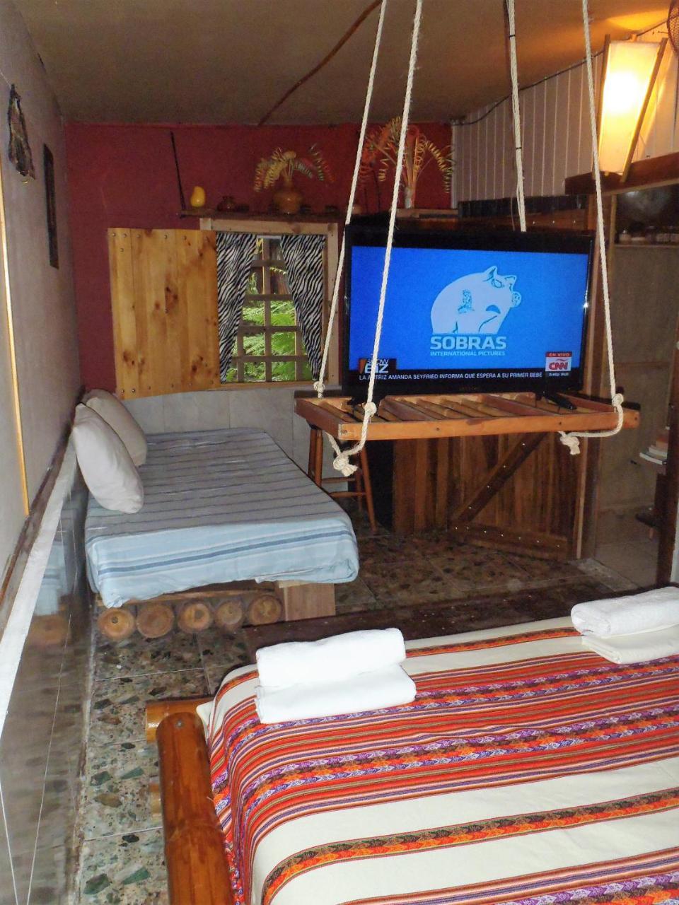 Jarabacoa Family Hostel ロサンゼルス エクステリア 写真